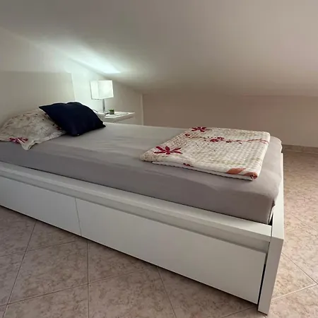 شقة Aleksandra 1132 بيروغ