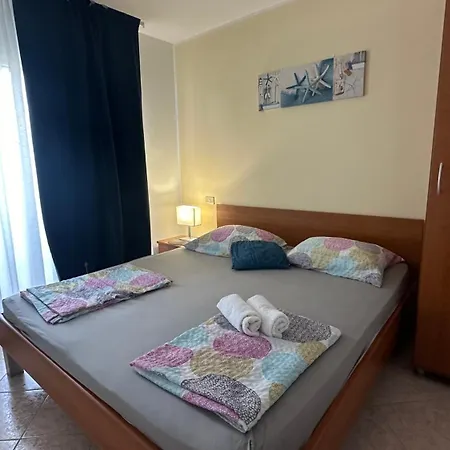 Aleksandra 1132 بيروغ