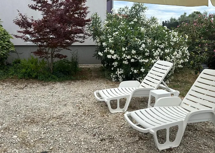 Aleksandra 1132 Peroj