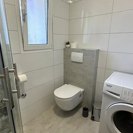 Aleksandra 1132 Apartment