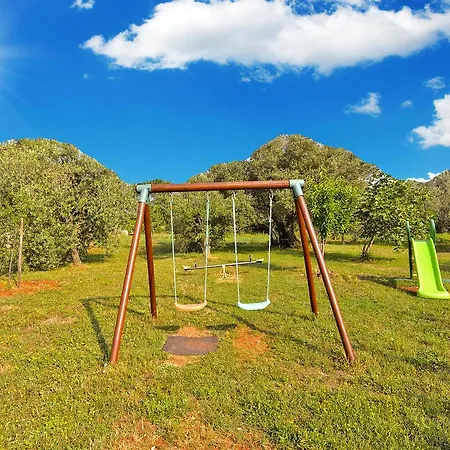 Aleksandra 1132 Apartment Peroj